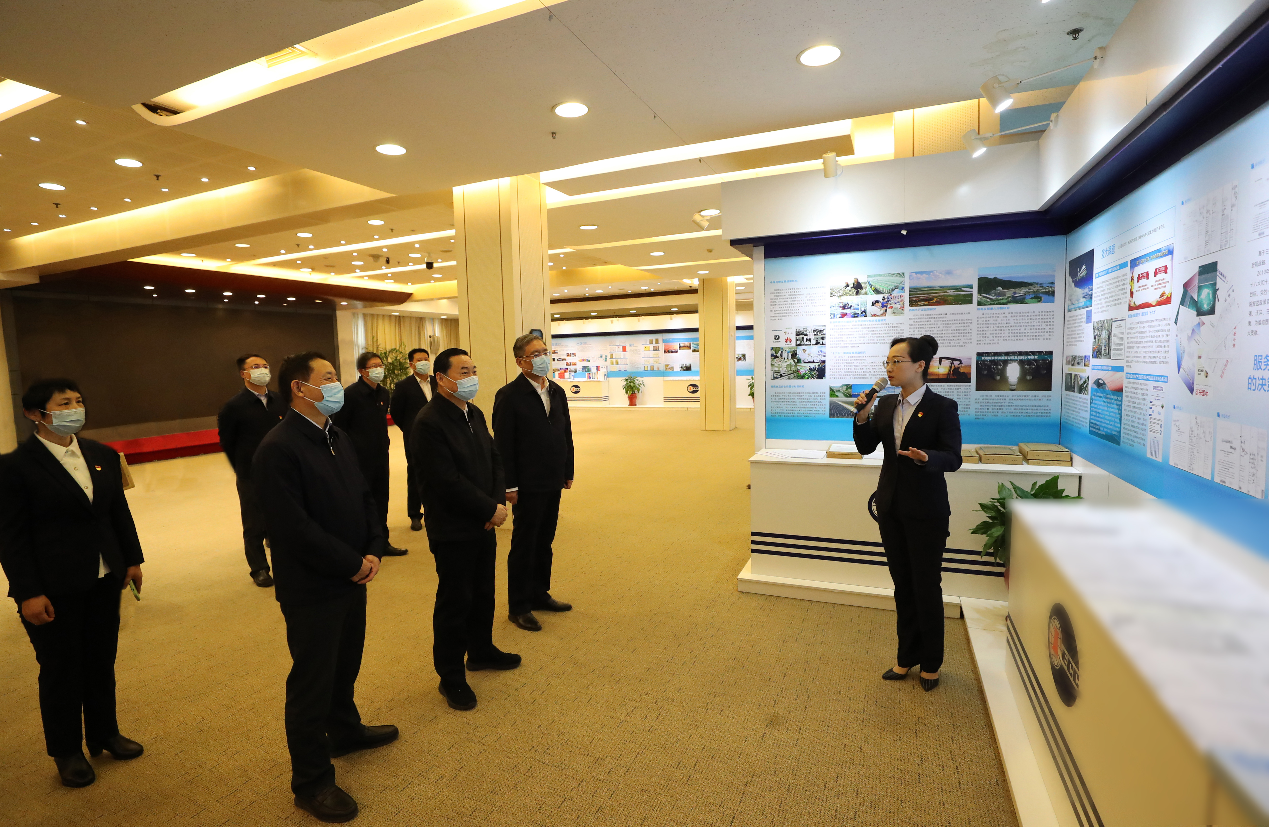 郝鹏、、、国资、、、央企、、、国资委、、、书记、、、主任、、、国企、、、企业刷新